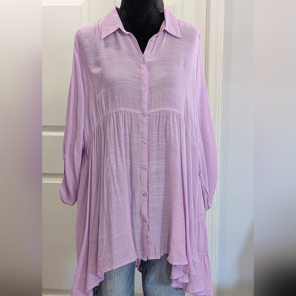 Lavender Button-Up Women's High/Low Top